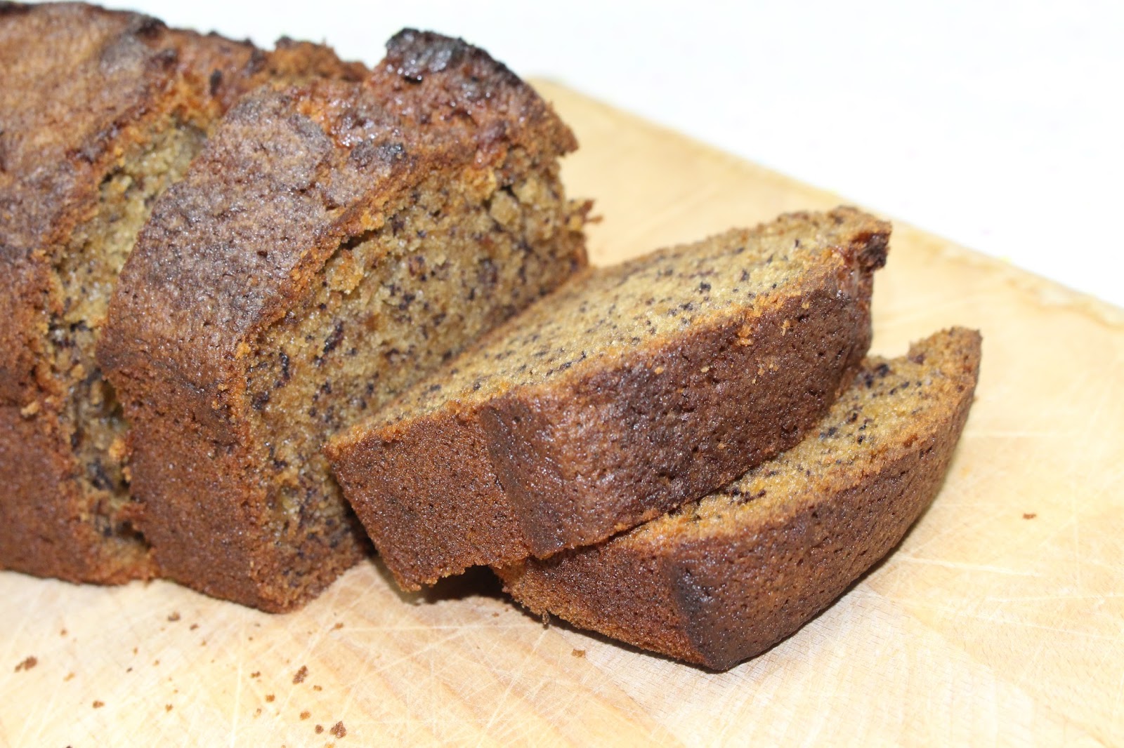 Mary Berry's Holiday Banana Cake | ShoutJohn