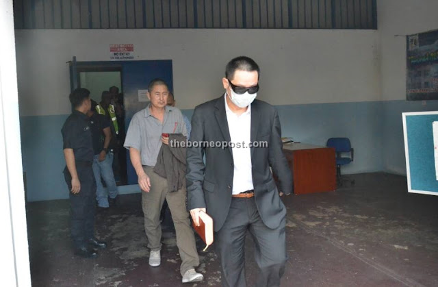 Datuk Stephen Lee Dibebaskan Dalam Kes Pembunuhan Bill Kayong Datuk Stephen Lee Dibebaskan Dalam Kes Pembunuhan Bill Kayong