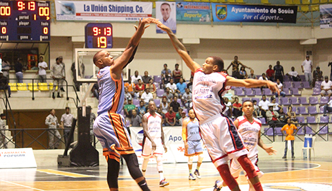   Mellizos del Sur y Cotorras del Gustavo triunfan en el inicio de las semifinales del Basket Superior de Puerto Plata