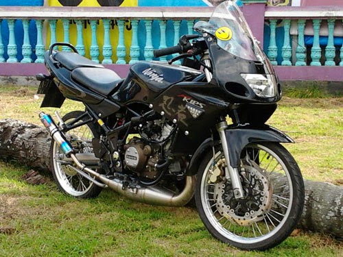 Gambar Modifikasi Kawasaki Ninja Velg Jari-Jari Ring 17