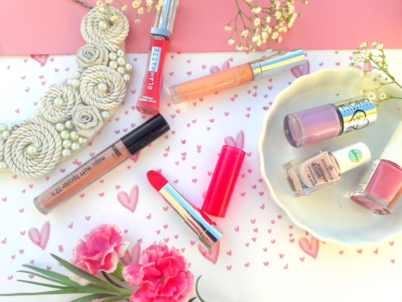 14 Valentine's Day Blog Post Ideas - Pink Daisy Loves