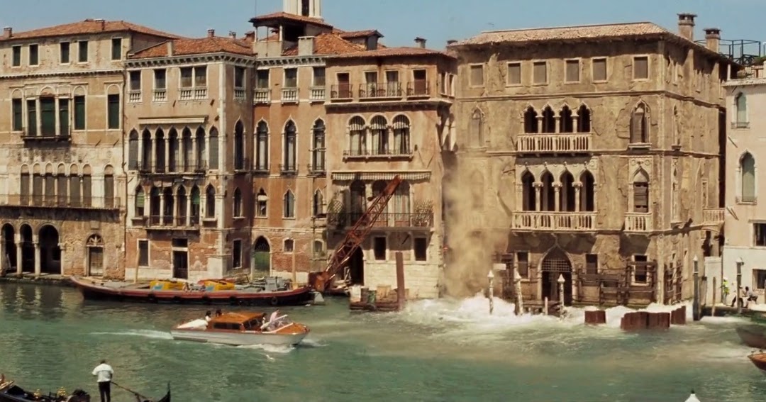 James Bond Locations Fall of a house in Venice Casino Royale
