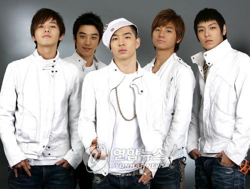 Big Bang Korean Pop Group 105