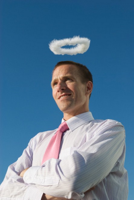 Нимб над головой. Мужчина с нимбом на голове. Человек с нимбом. Нимб над головой. Нимб над головой.