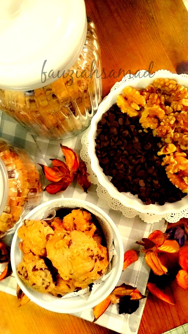 Biskut Choc Chips Dengan Kacang Walnut Fauziahsamadcom