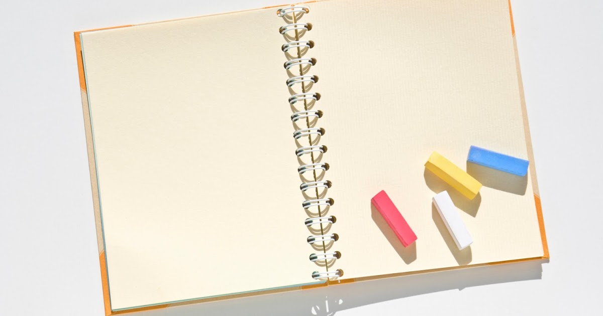 Festus Elementary Choice Art Making a Mini SketchbookExtra Art