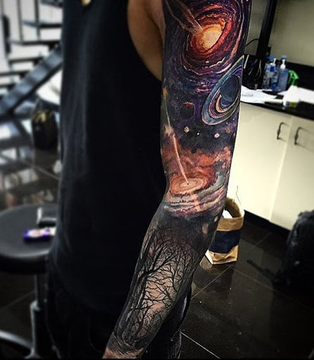Este é um super legal cheio de tatuagem manga para os homens. Isso pode significar que apenas acima do nosso mundo normal, é muito mais vasto e poderoso lugar.Este é um super legal cheio de tatuagem manga para os homens. Isso pode significar que apenas acima do nosso mundo normal, é muito mais vasto e poderoso lugar.