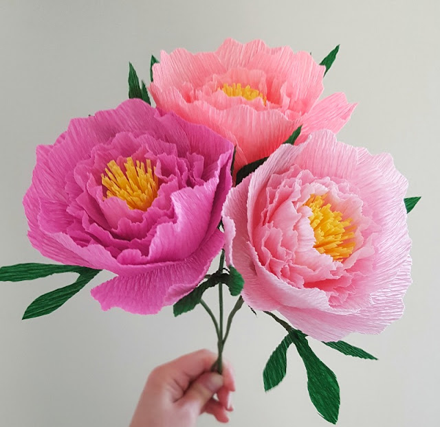 How to make beautiful crepe paper peonies - they are stunning