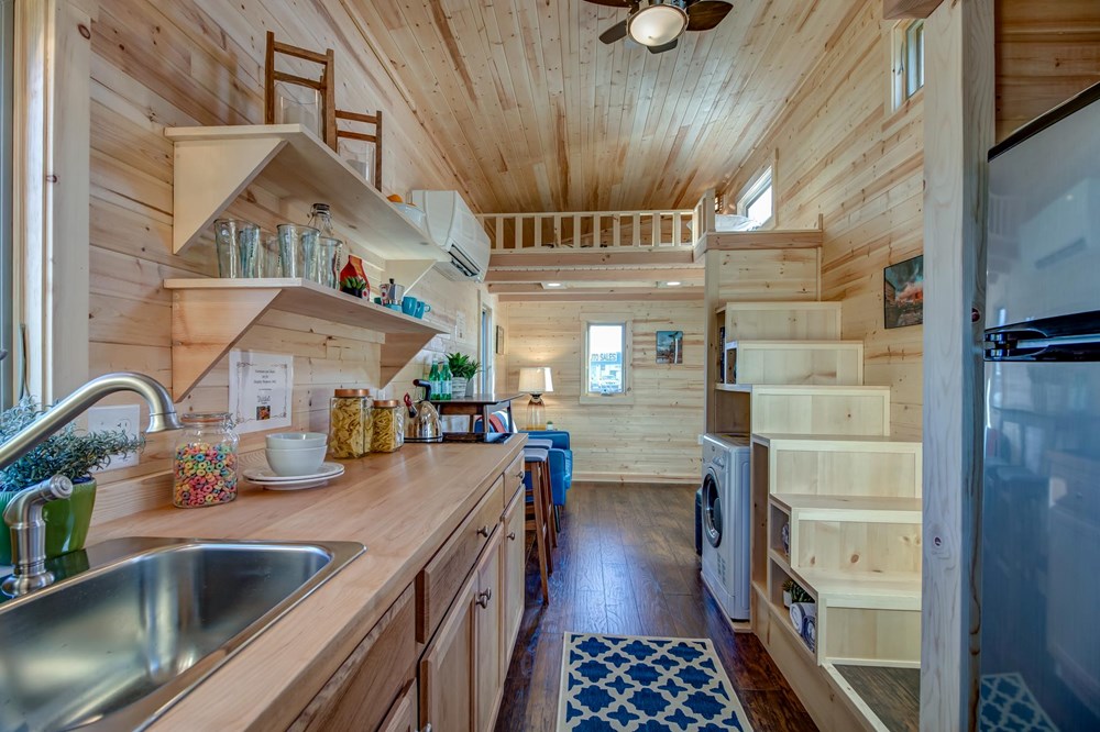 Tumbleweed Roanoke Model For Sale [ TINY HOUSE TOWN ]