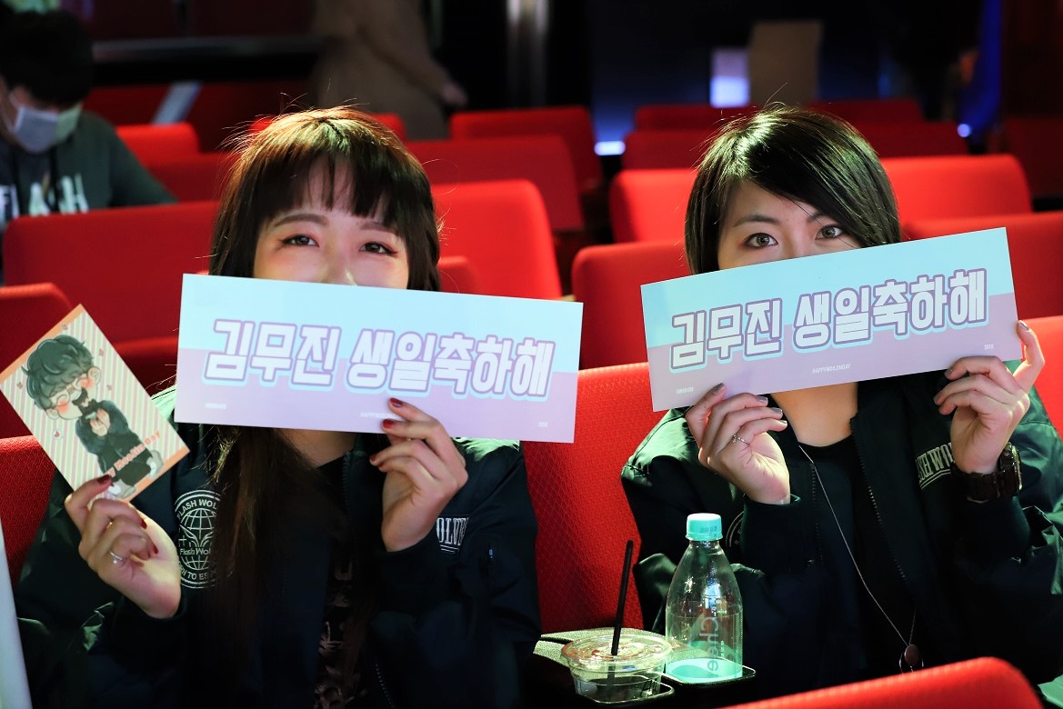 《英雄聯盟》閃電狼主場日「電狼迎新日」在上周落幕，有許多熱情的粉絲共襄盛舉。