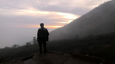 P_20170325_054230%2B%25281%2529 Kawah Ijen Banyuwangi, Negeri diatas Awan