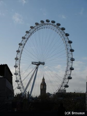 Le London Eye, au fond Big Ben