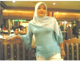 Vinzha: 5 Ciri wanita berjilbab yang BERDOSA