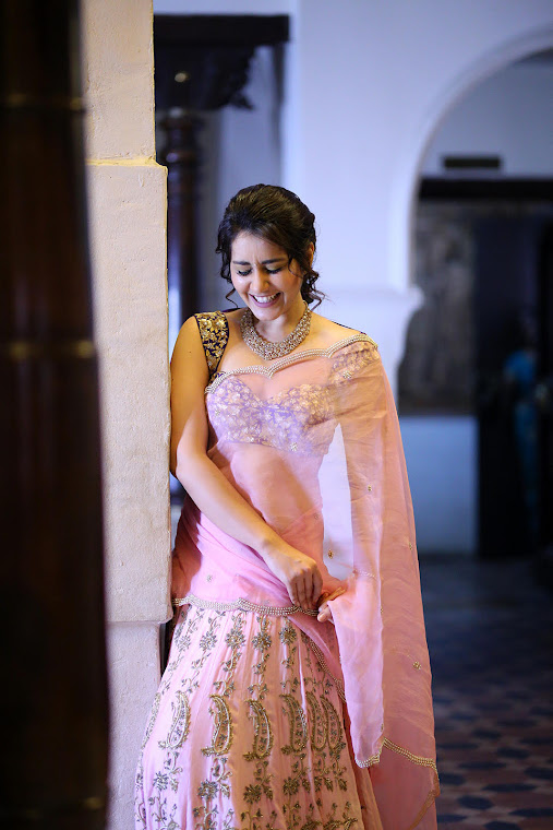 Raashi Khanna in pink lehenga