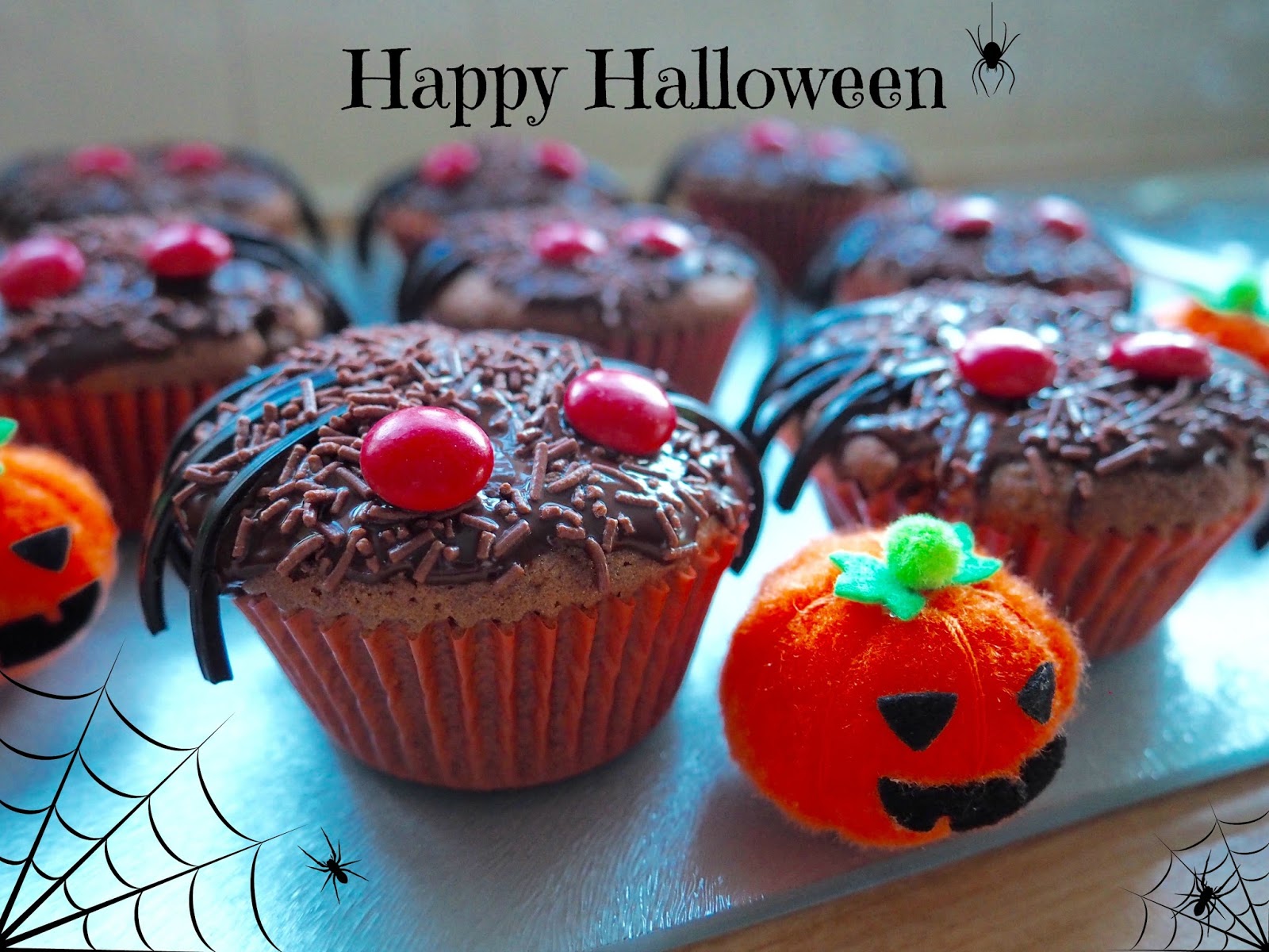 Halloween chocolate spider cakes