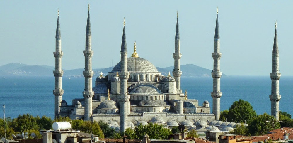 [Image: Sultan-Ahmet-Cami-Blaue-Moschee-Istanbul...855%29.jpg]