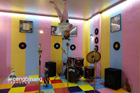 upside down world alam sutera