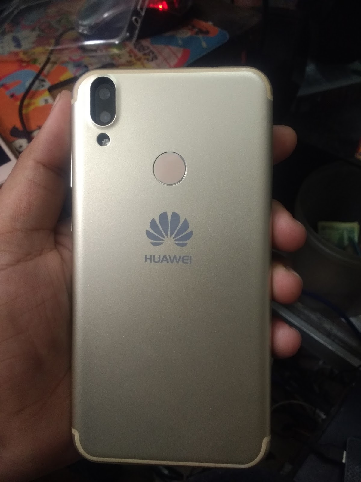 Phone clone huawei. Phone clone huawei. фон клон хуавей.