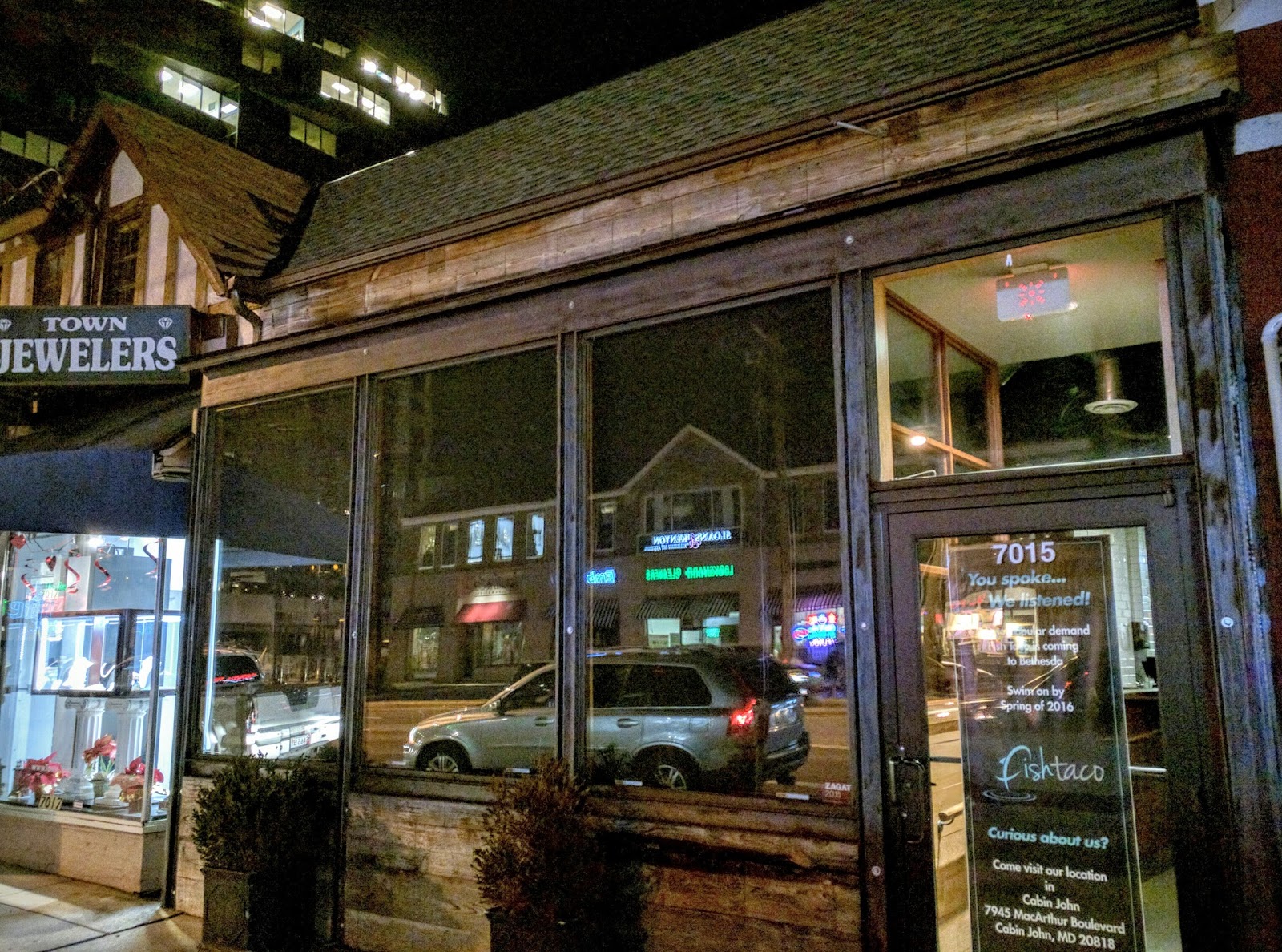Robert Dyer Bethesda Row City Burger Closes In Bethesda Fish