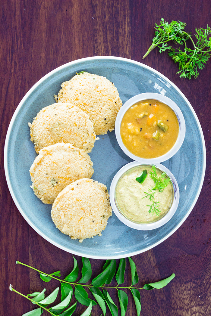 steamed idli made from oats, instant oats idli