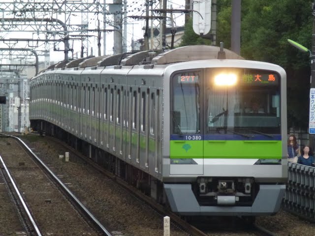 京王電鉄　通勤快速　大島行き4　都営10-300形(節電ダイヤに伴う運行) 