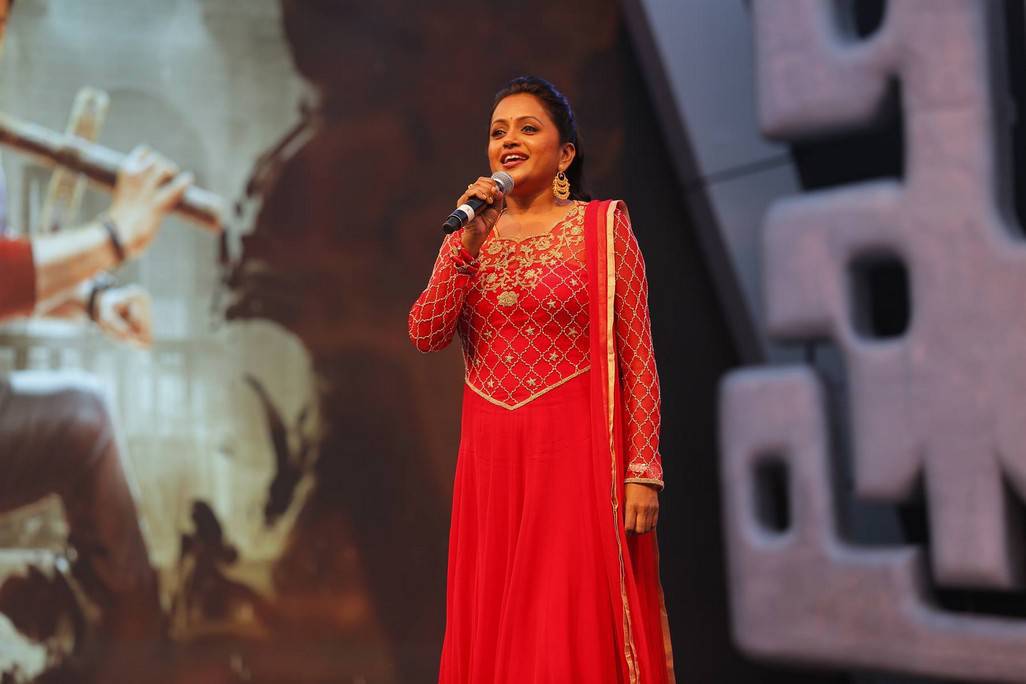 Anchor Suma Latest Hot Glamourous Red Dress PhotoShoot Images At Khaidi