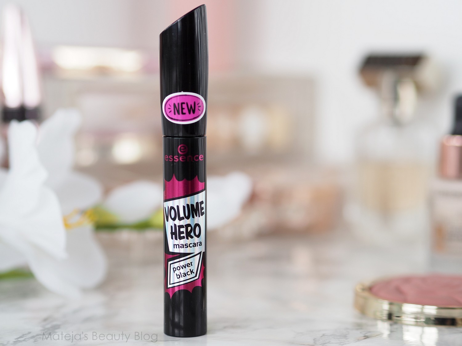 Essence Volume Hero Mascara President of the United States