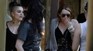 ♥ LetsGetGoddess: Miley Cyrus de paseo en Chile