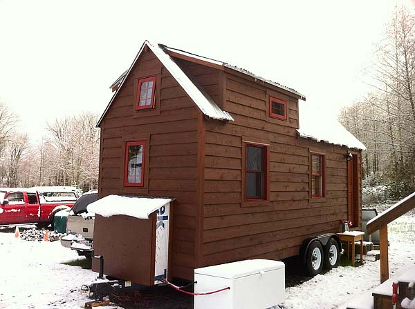 Pix Grove: Tiny House on Wheels