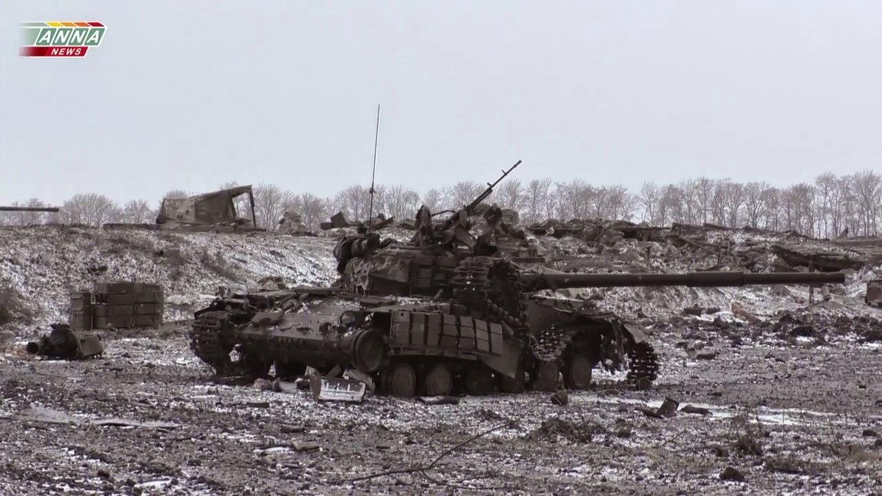 уничтоженная военная техника. т-72б3м на украине 2022. танк т 80 в чечне. подбитая техника всу 2022. подбитые российские танки в украине.