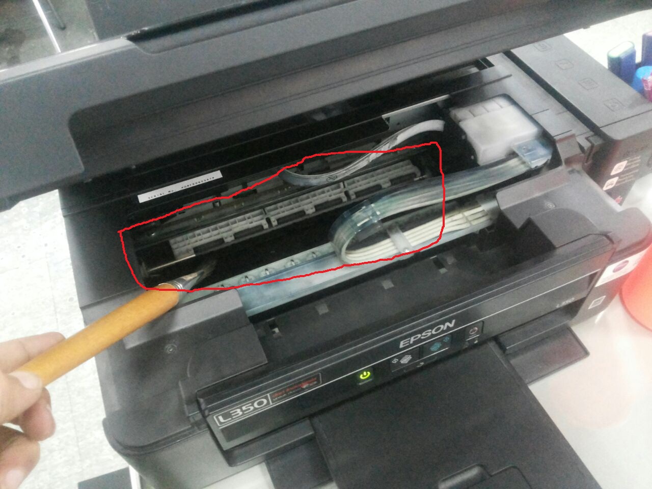 как прокачать краску в принтере epson