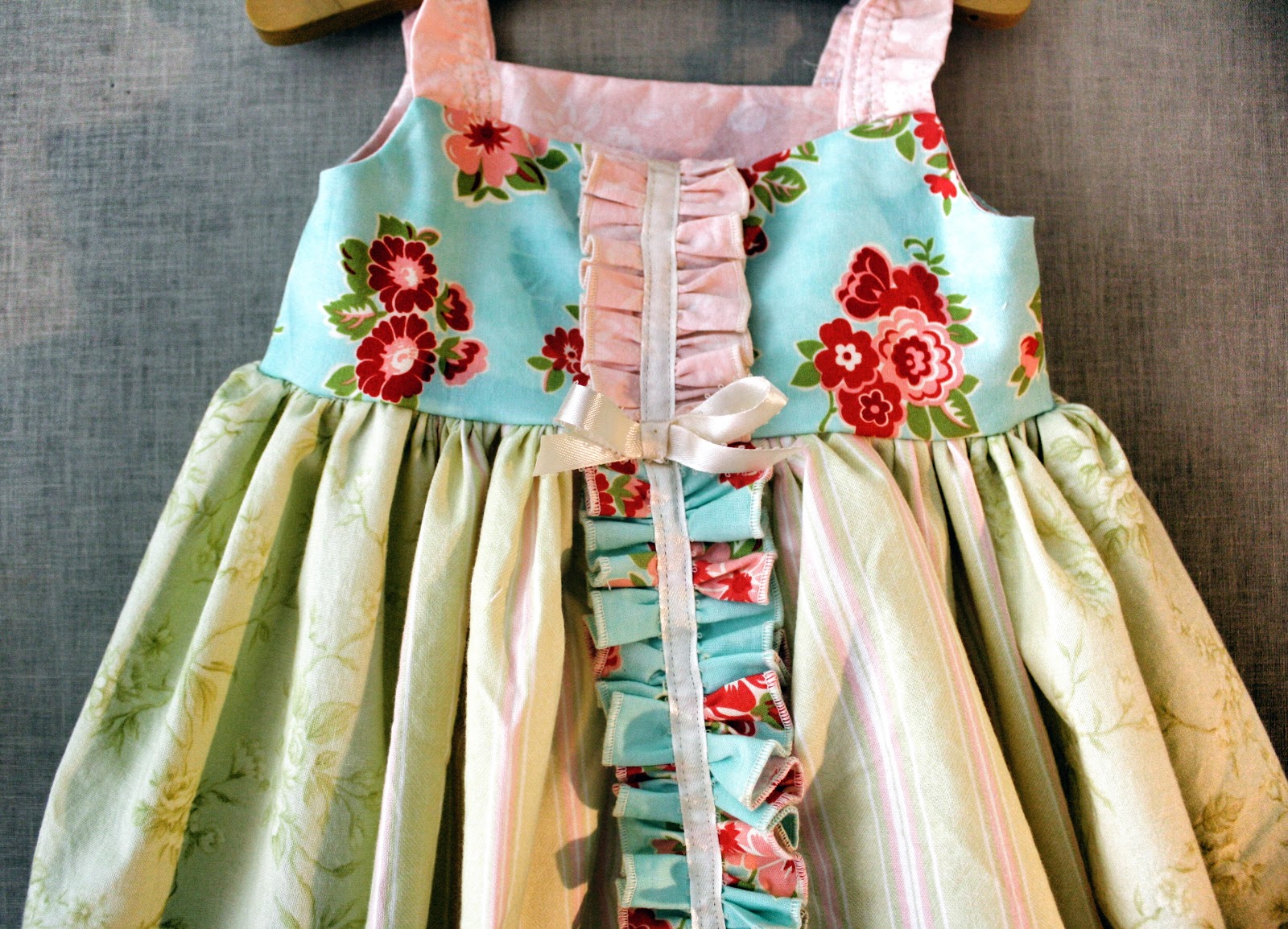 sew grown: Quilted dress made from scrap fabric.
