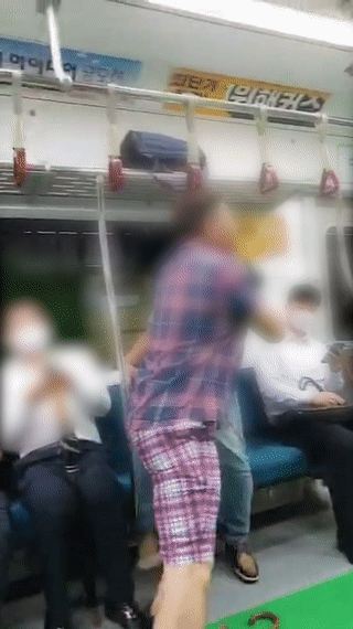 이미지에 대체텍스트 속성이 없습니다; 파일명은 01.23628623.1.gif 입니다.