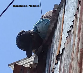 NOTICIA LAMENTABLE:  Hombre muere electrocutado mientras este reparaba techo de vivienda