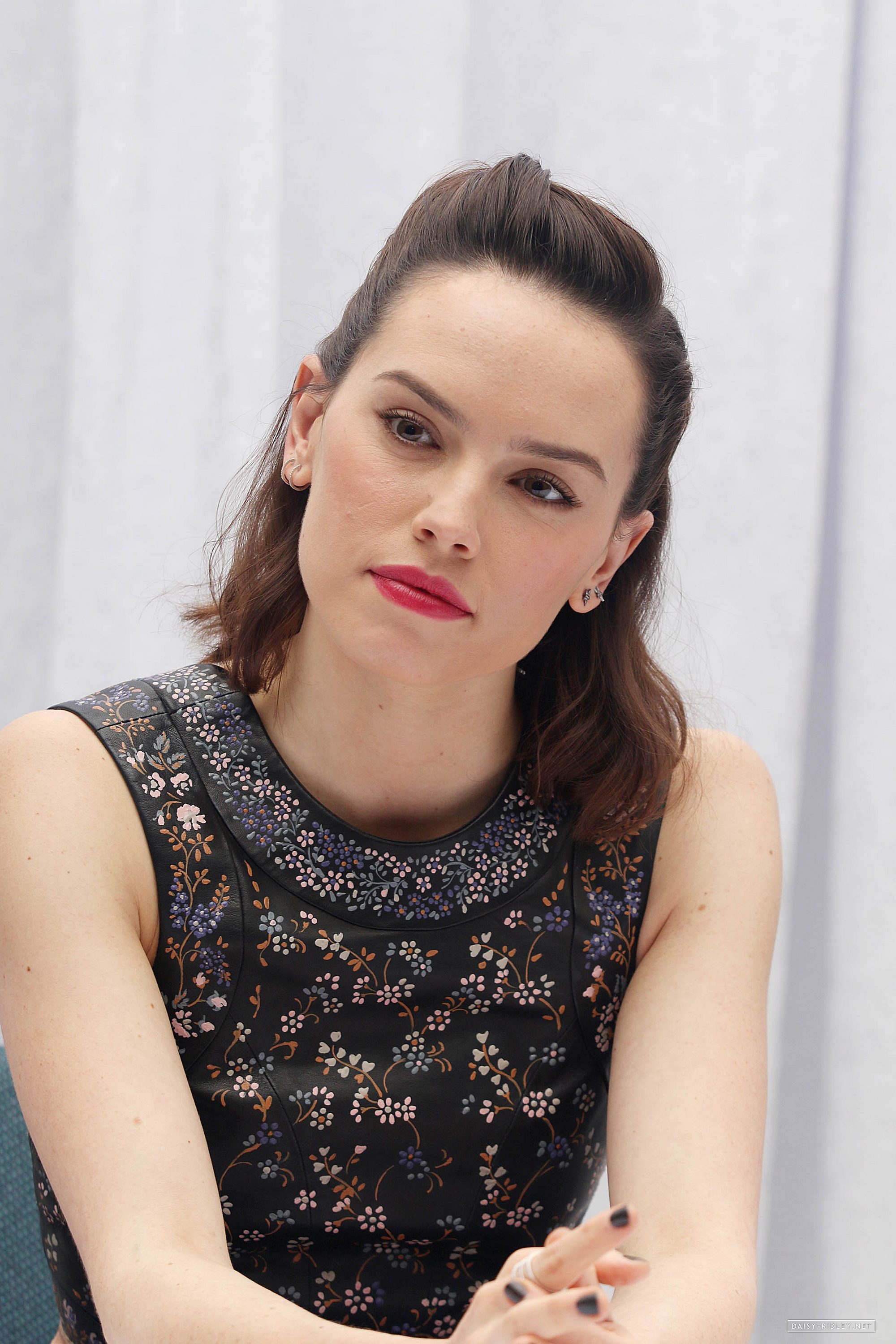 Perfil dos personagens Daisy_Ridley_photo.filmcelebritiesactresses.blogspot-0221
