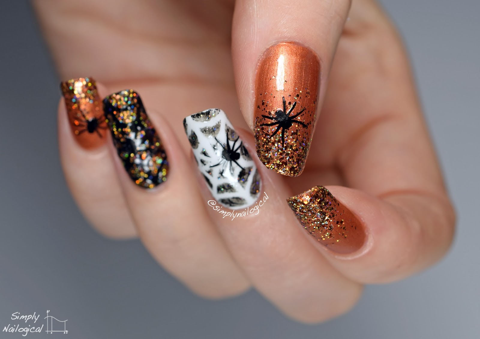 Simply Nailogical: Halloween spiders: Dry brush and glitter galore