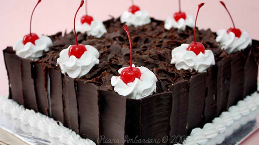 Resep Membuat Black Forest Cake Ala Bunda Fatmah Bahalwan Resep Membuat Black Forest Cake Ala Bunda Fatmah Bahalwan