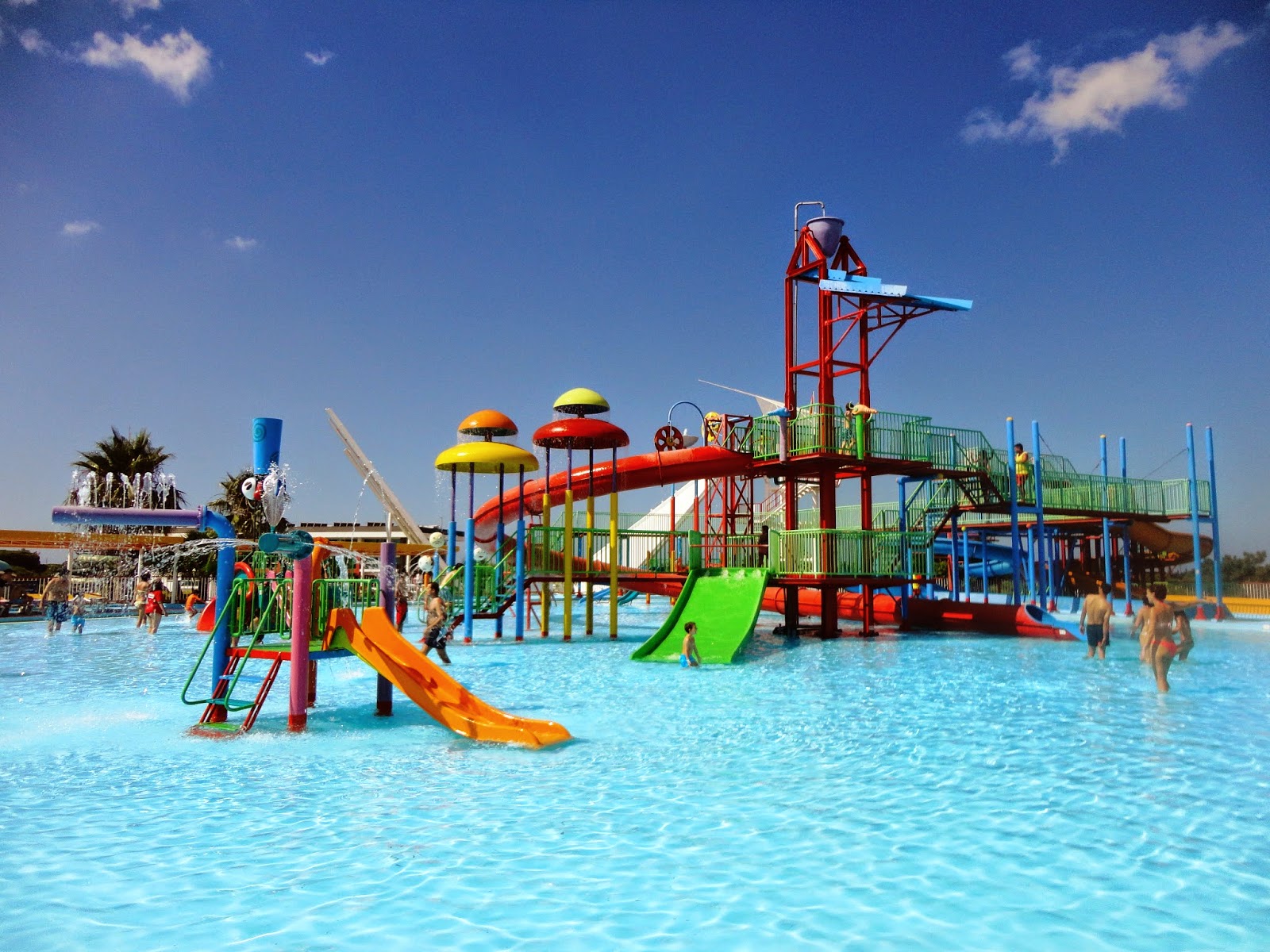 Quarteira Parte III Aquashow Traveling and Living