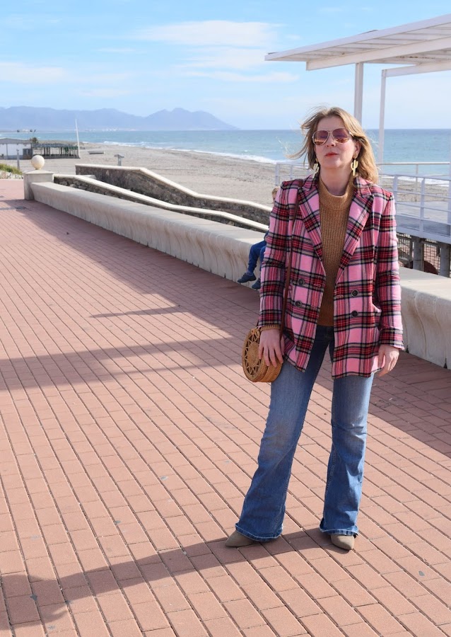 prendas_primavera_en_otoño_Chaqueta_rosa