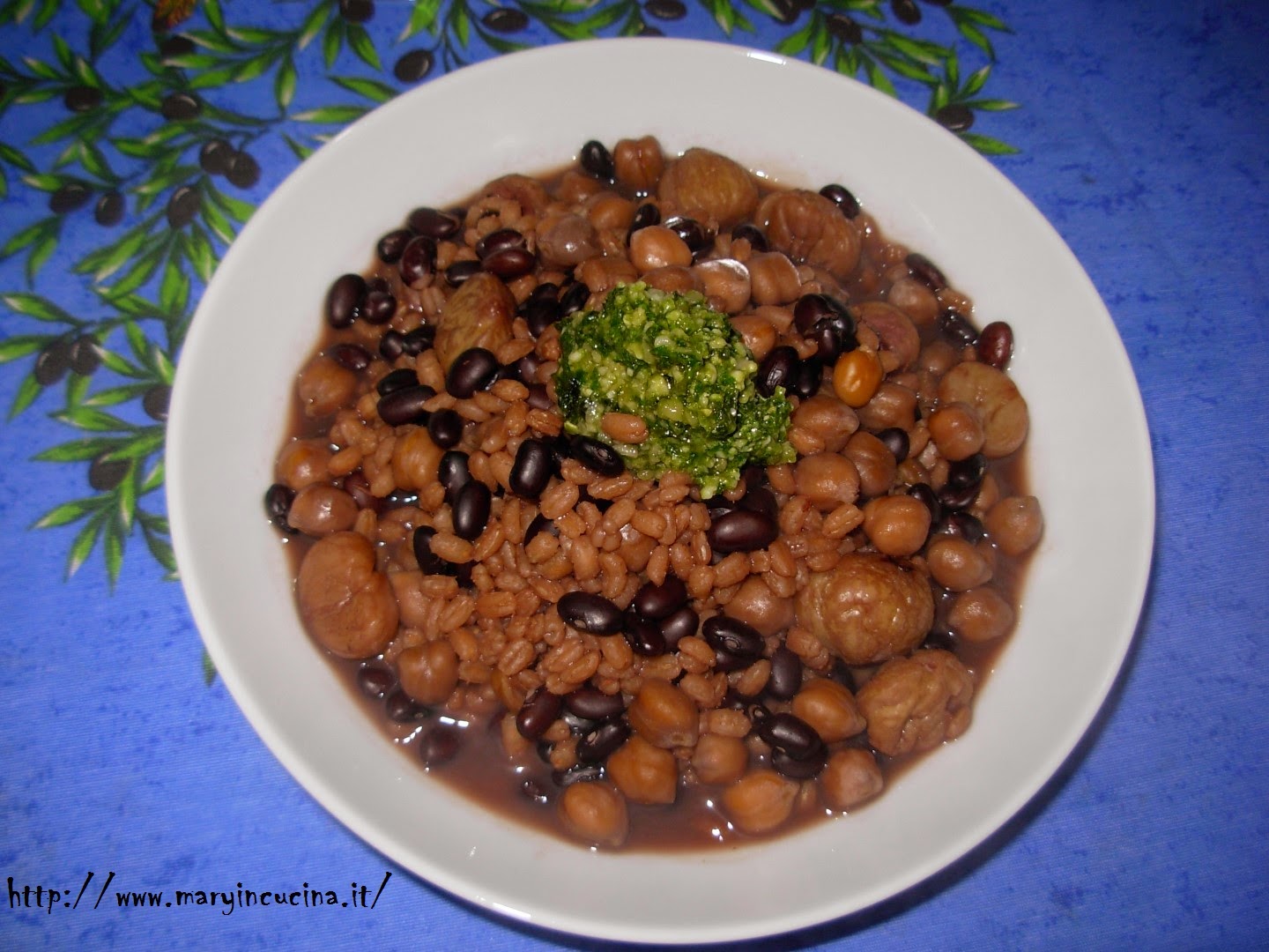 zuppa di legumi e castagne