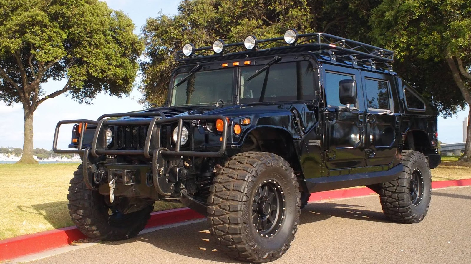 Hummer h1 2019
