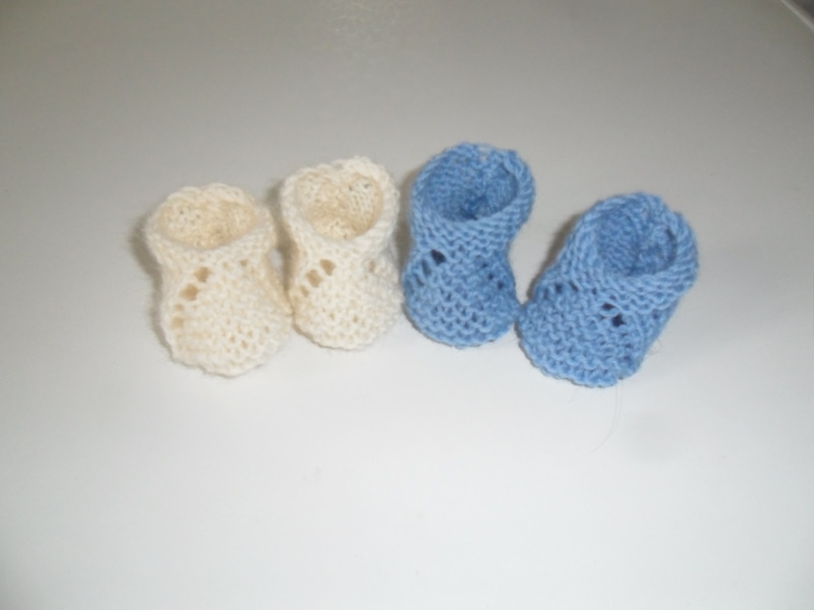 Olive Groves and Doll Knits Free 18" doll slippers knitting pattern