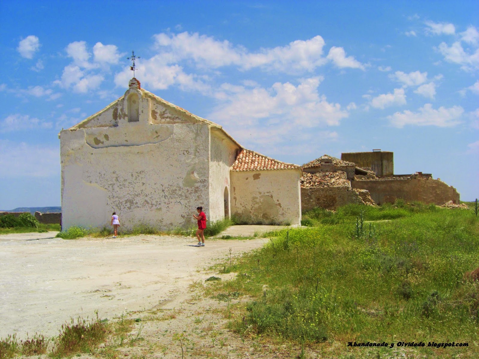 Abandonado y olvidado: EL PUEBLO ABANDONADO DE OREJA