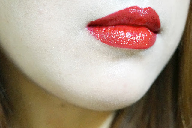MAC Lipstick in Mind Control (Amplified) Review