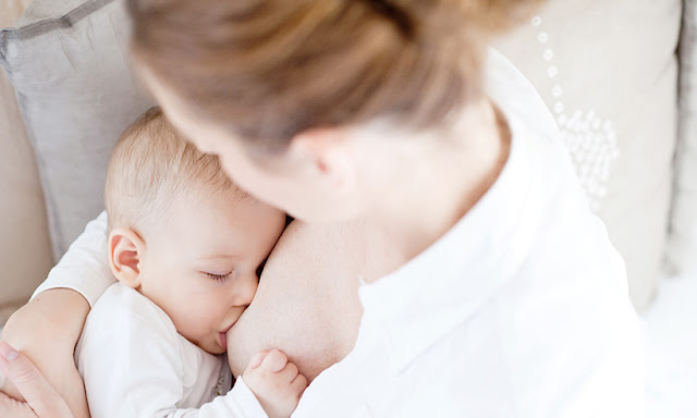 newborn baby breastfeeding feeding tips