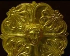 Obiect de aur din tezaurele numite tracice din Bulgaria