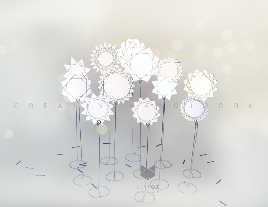 Интерьерное украшение сфера wellfort как собрать. Wellfort товары для дома. Новогодние цветы для интерьера. Металлический декор на стену. Предметы декора интерьера.