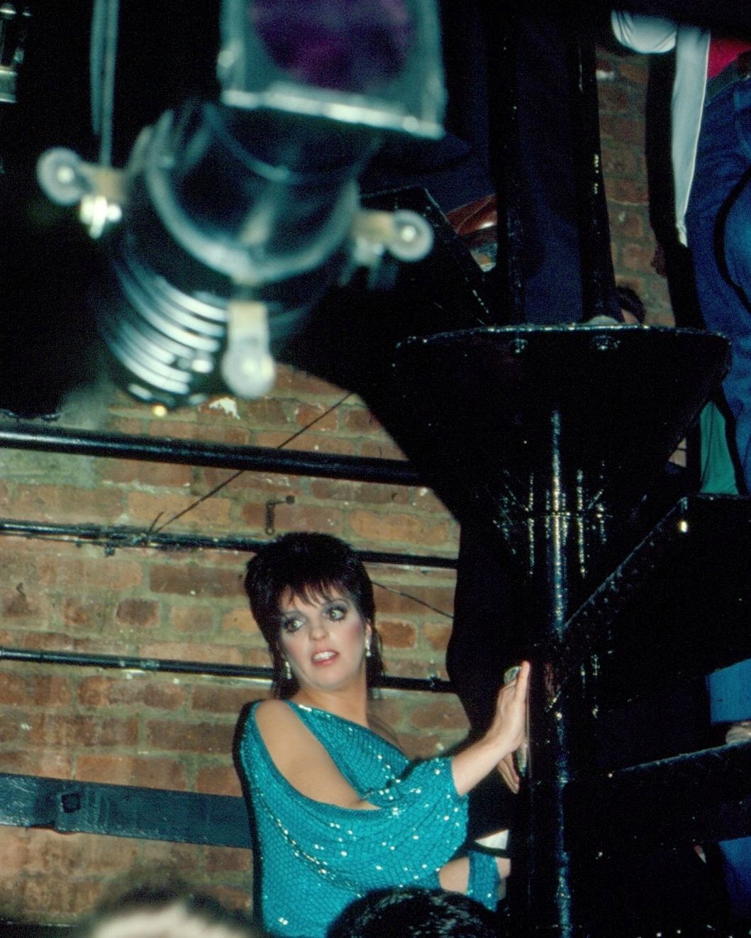 Liza Minnelli STEPPING OUT...: FLASHBACK ~ LIZA MINNELLI in the wings