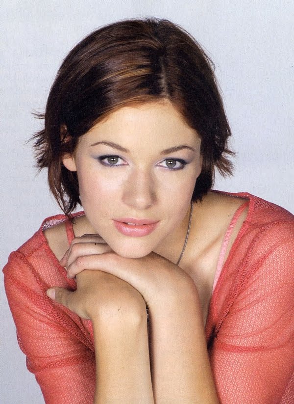 Spettacoloso Sarah Felberbaum foto, video e biografia