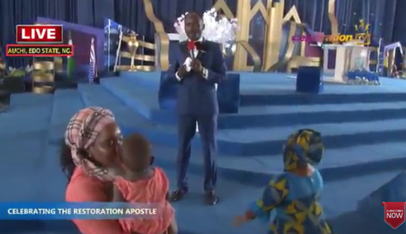 2 Photos: Stepahnie Otobo's mother goes on her knees to beg Apostle Suleman for forgiveness